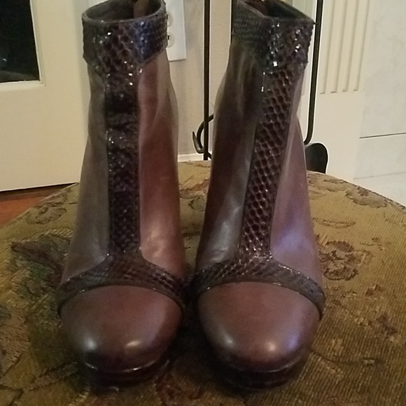 Tory Burch Boots -REDUCED- - Picture 4 of 4